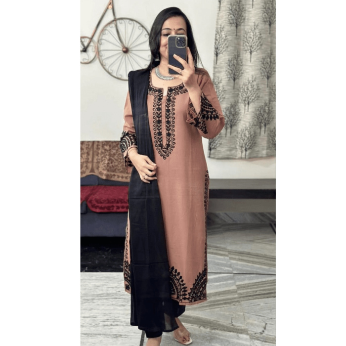 Pakistani-suit-with-Full-Embroidery