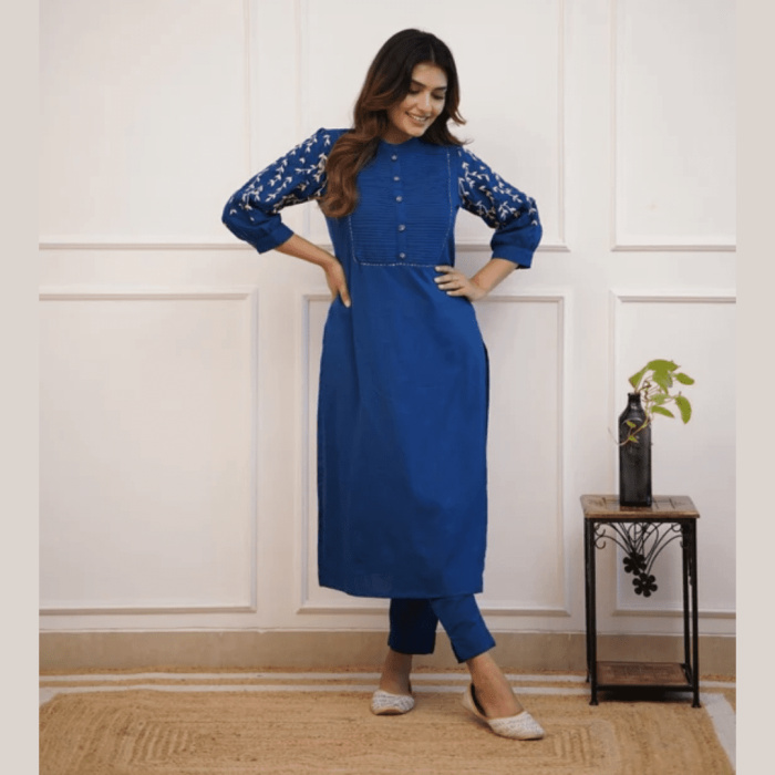 Women Blue Kurta and pant set