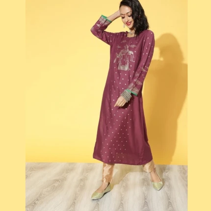 Women-Burgundy-Golden-Ethnic-Motifs-Printed-Kurta