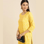 Women-Yellow-White-Floral-Printed-Thread-Work-Floral-Kurta