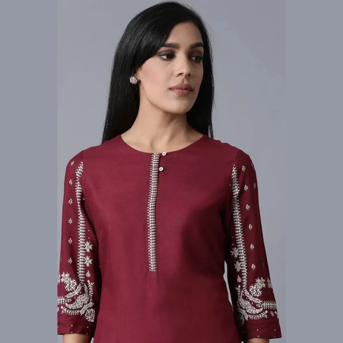 Closeup of Maroon Straight Kurta with Cream Pants